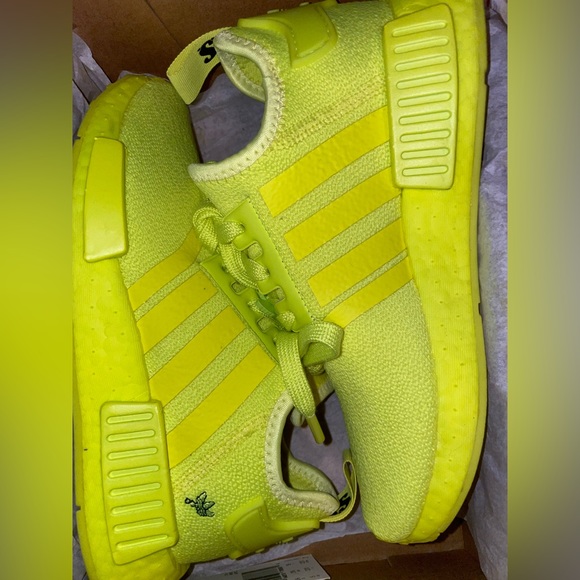 Brand new Adidas size 5W. Only wore them once. Comes in original box. - Picture 5 of 5